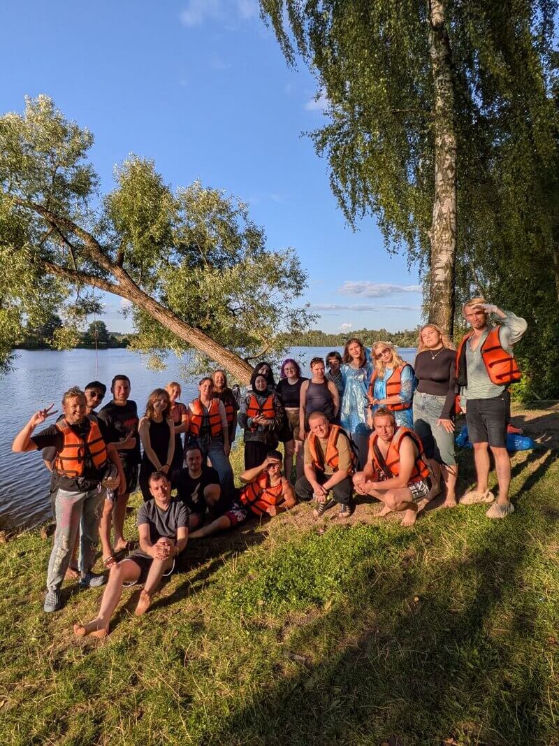 Team photo 12